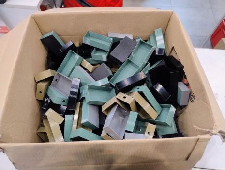 200 коробок до мін - Донецький напрямок